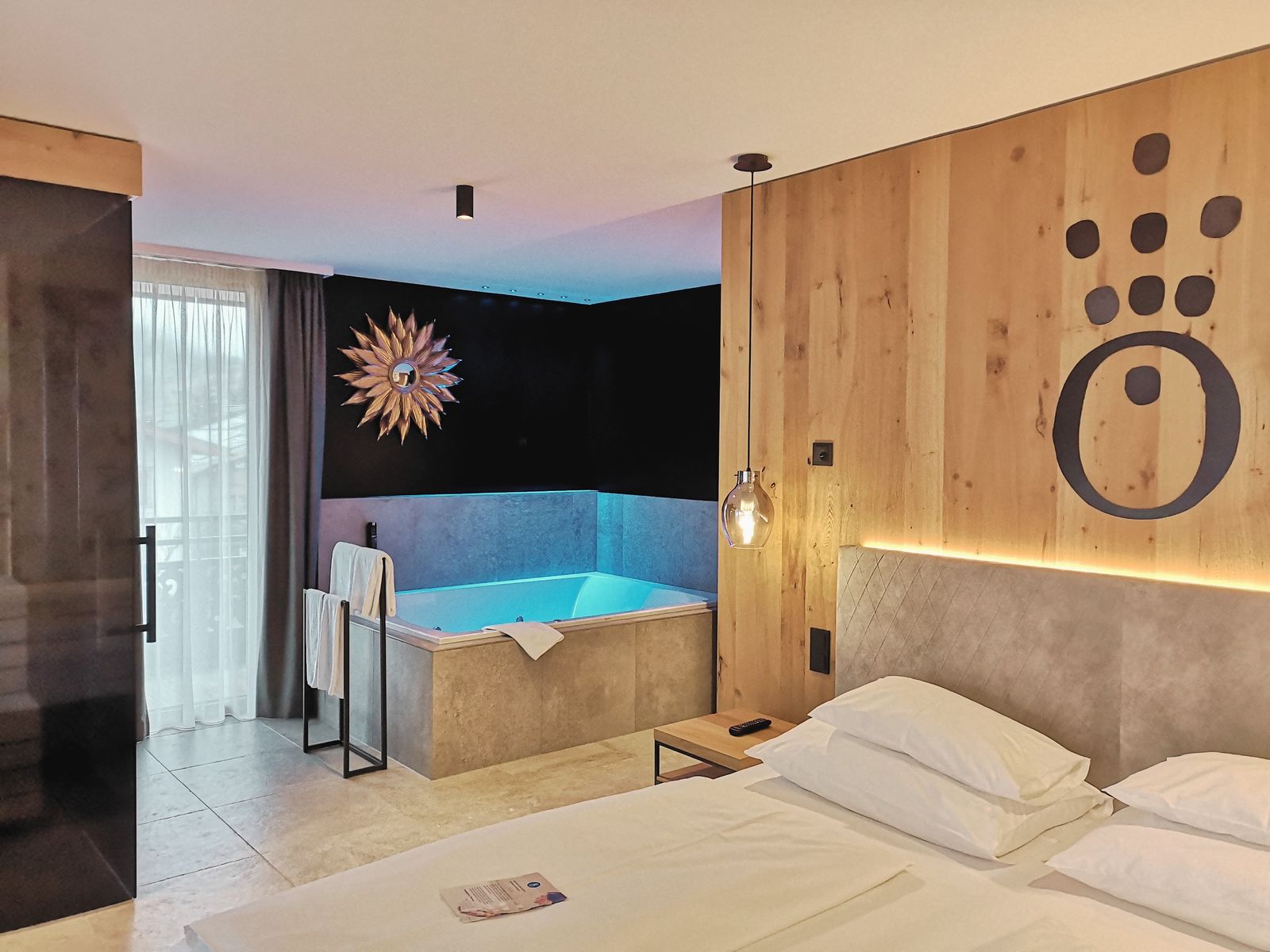 SuitePenthouse SPA Suite image 6 - die HOCHKÖNIGIN Mountain Resort