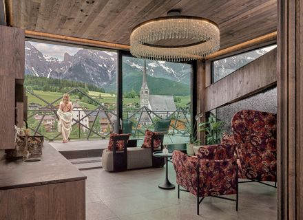 Offer: TIARA SPA - Where Serenity Meets Uniqueness - die HOCHKÖNIGIN Mountain Resort
