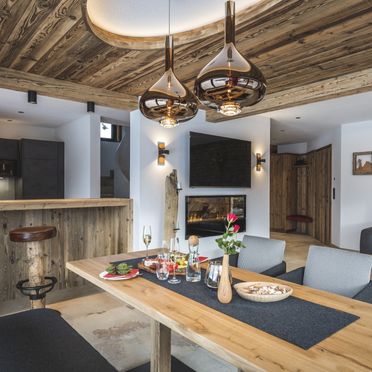 Diningtable, Chalet Haus am Anger, Jungholz im Tannheimertal, Tyrol, Austria