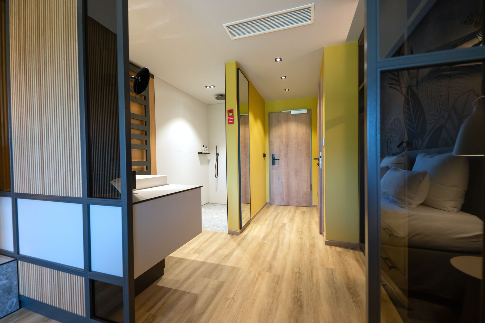 Doppelzimmer Komfort image 5 - Thöles Hotel Bücken