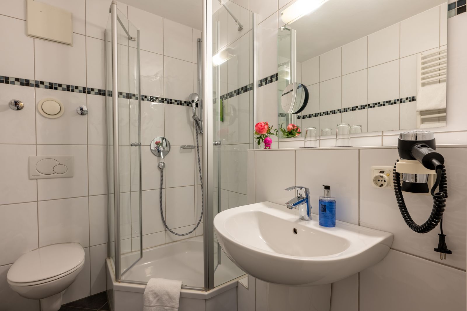Doppelzimmer image 4 - Hartungs Hoteldorf