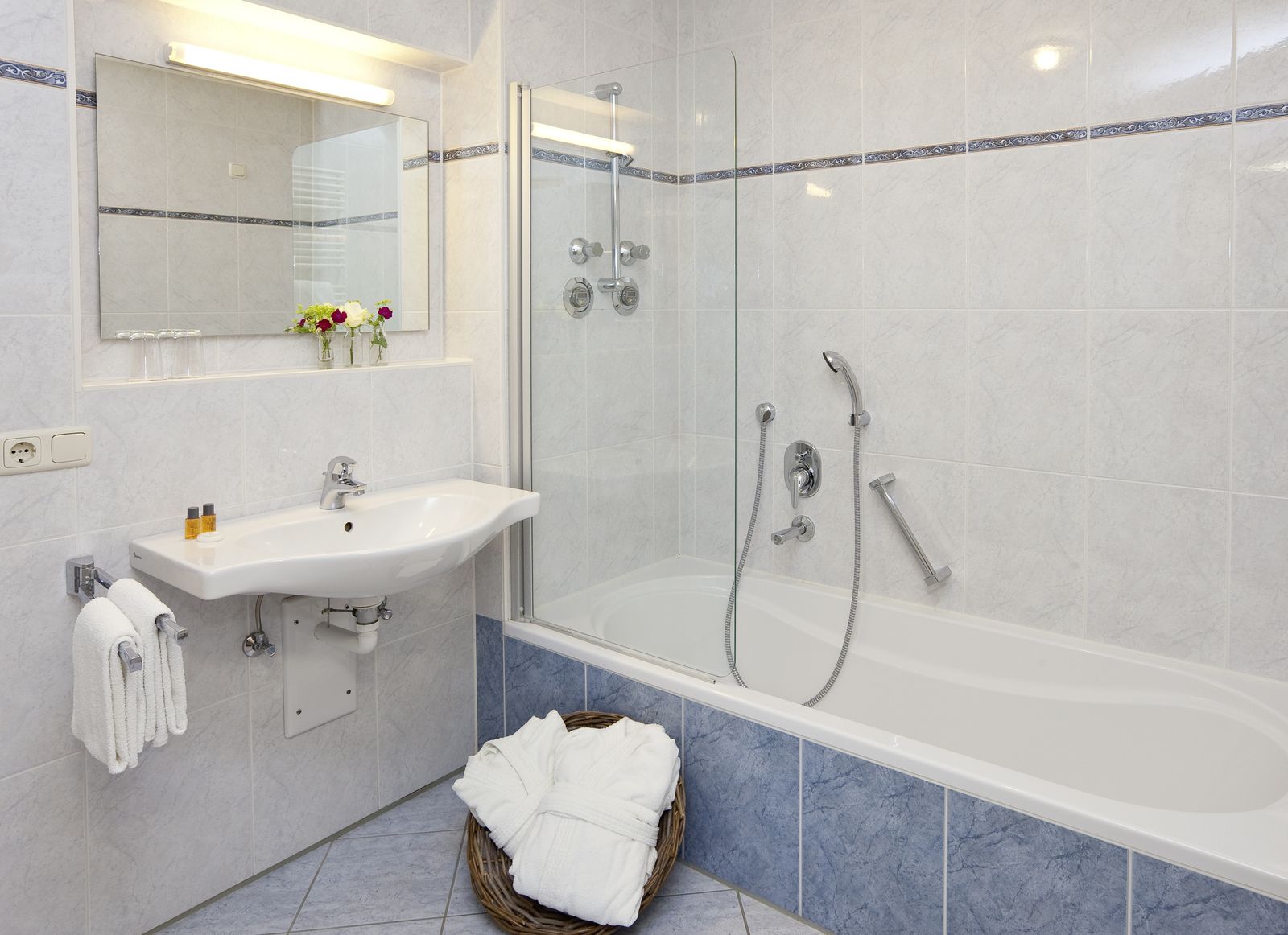 Falkenstein image 4 - Hartungs Hoteldorf