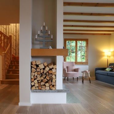 Innen Sommer 3, Chalet les Pommiers, Villars, Waadtländer Alpen, Waadt, Schweiz