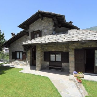 Outside Summer 3, Apartment pro de Solari, Fenis, Aostatal, Aosta Valley, Italy