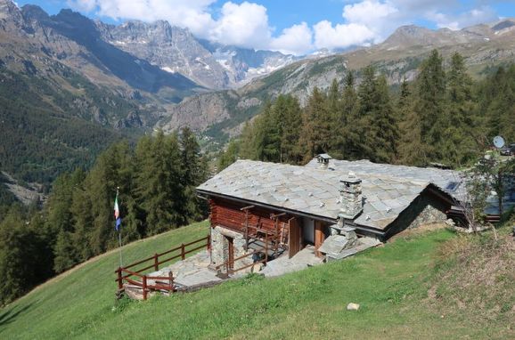 Outside Summer 1 - Main Image, Apartment Ancienne Bergerie, Valtournenche, Valtournenche, Aosta Valley, Italy