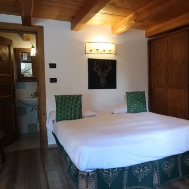 Inside Summer 5, Apartment Ancienne Bergerie, Valtournenche, Valtournenche, Aosta Valley, Italy