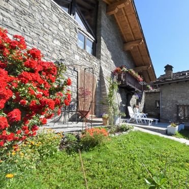 Outside Summer 5, Apartment Maison Chez Nous, Sarre, Aostatal, Aosta Valley, Italy