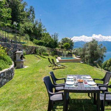 Außen Sommer 2, Casa Lacum Lux, Varenna, Perledo, Lombardei, Italien