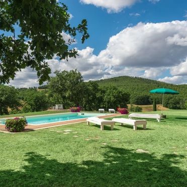 Outside Winter 2, Casale Poggio Lupinaio, Manciano, Maremma Binnenland, Tuscany, Italy