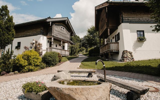Chaletdorf im Sommer