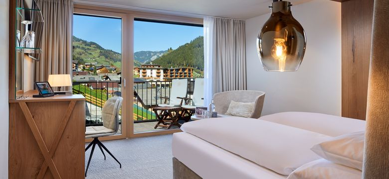 DAS EDELWEISS Salzburg Mountain Resort: Double room "mountain gentian deluxe" image #1