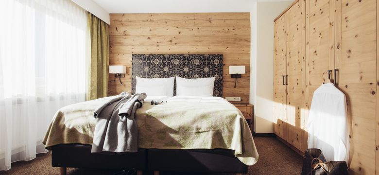 Hotel habicher hof: Stone pine suite image #1