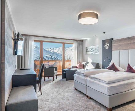 Offer: 4 Nights X-Mas Special - Ski- & Golfresort Hotel Riml