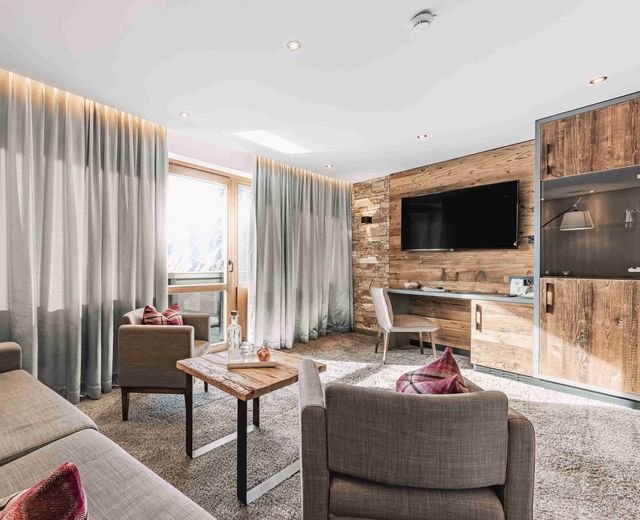 from 24.12.-25.12. image 1 - Ski | Golf | Wellness  Hotel Riml ****S