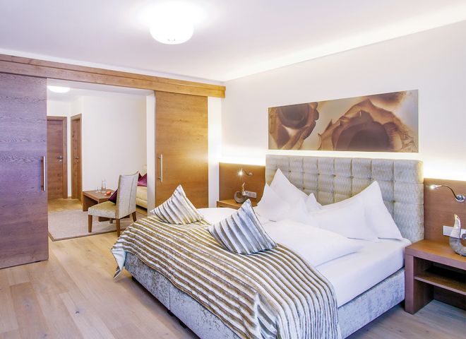 Hotel Room: Amethyst 2-room - Kaiserhof 5*superior
