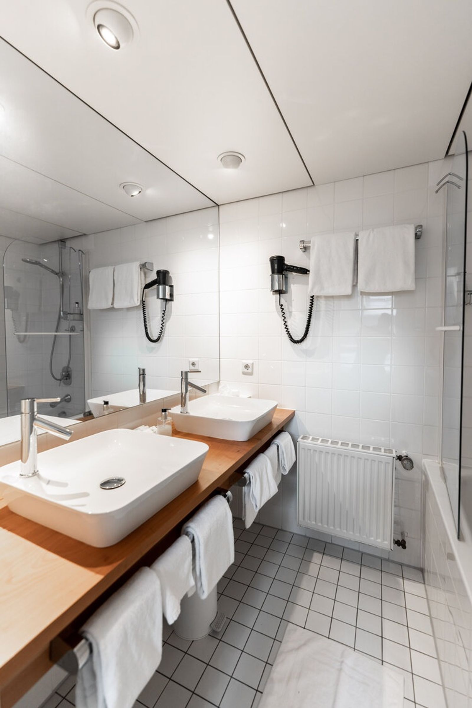 Groß - urig - Doppelzimmer image 3 - Hotel zum Ochsen | Schönwald | Baden Württemberg
