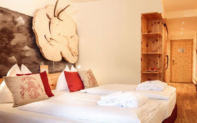 Doppelzimmer Zirbe Nockberge im Familotel Kärnten - Kirchheimerhof