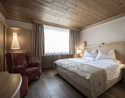 ADLER Spa Resort DOLOMITI: Doppelzimmer ADLER Nest