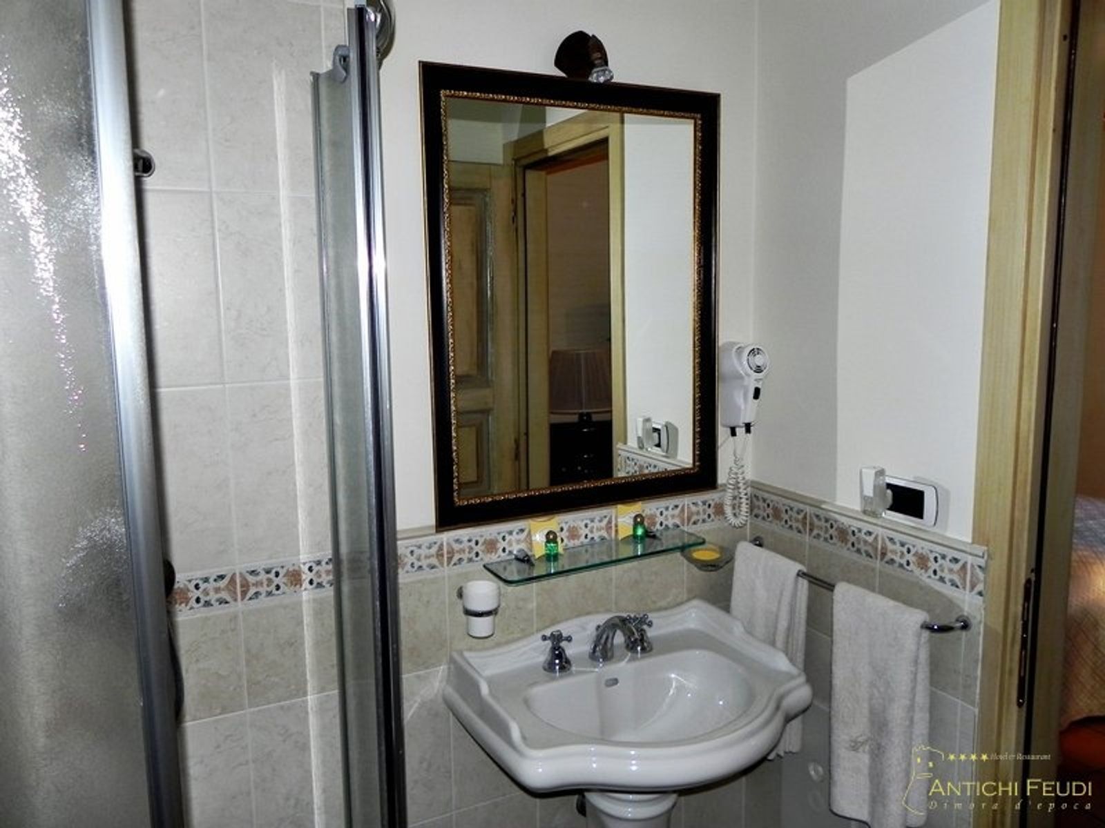 Doppelzimmer image 4 - Hotel Antichi Feudi Dimora dˋEpoca | Teggiano | Kampanien | Italien