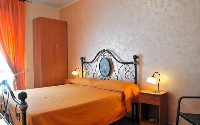 Doppelzimmer - Orange - Granatapfel - Lavendel image 3 - B&B Rio Casaletto | Casaletto Spartano | Kampanien | Italien