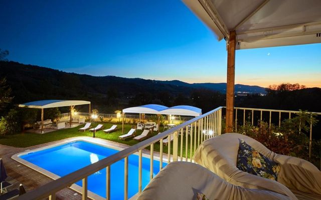 Unterkunft Zimmer/Appartement/Chalet: Appartement mit Poolblick