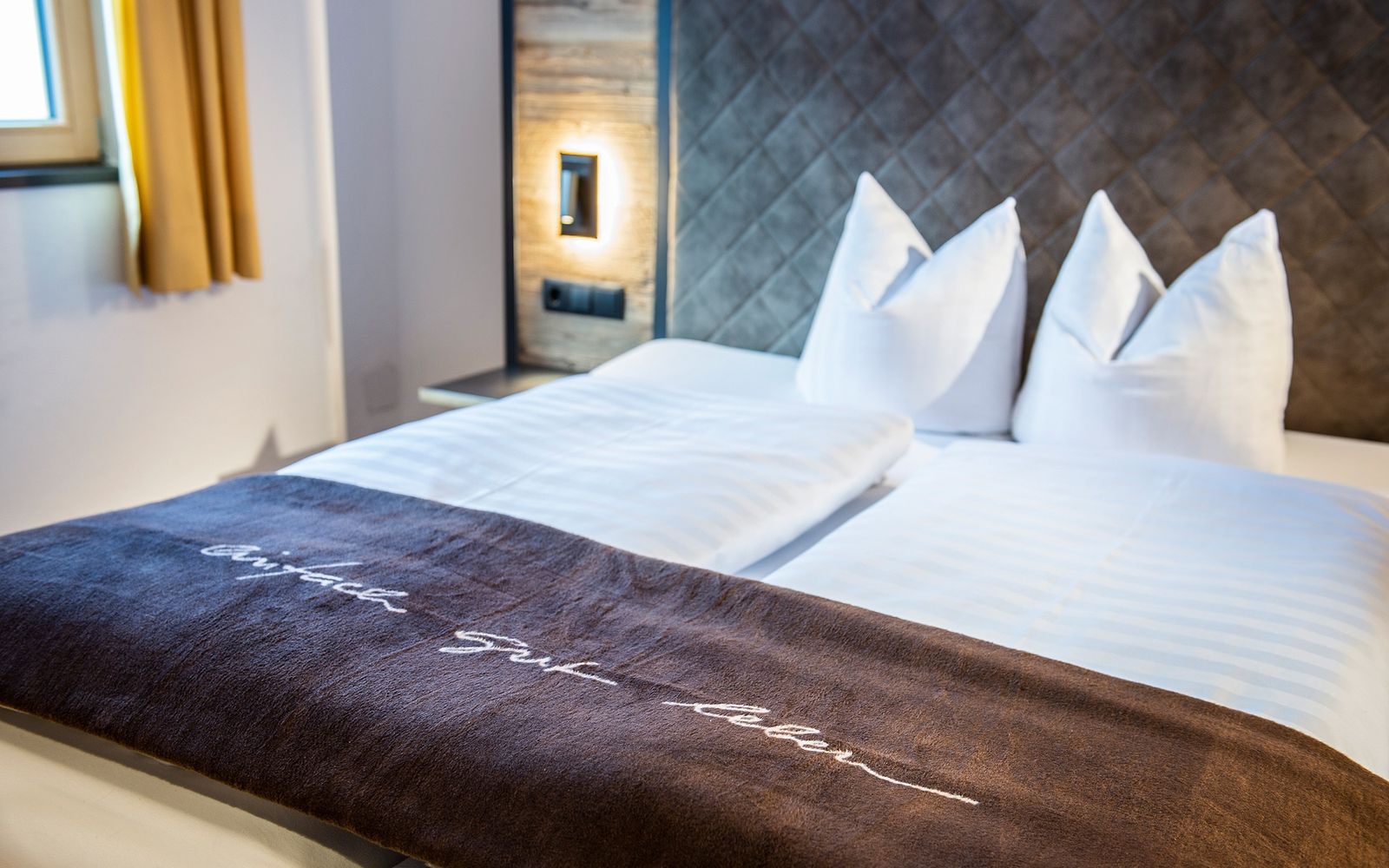 Familienzimmer Superior Nebenhaus image 5 - Motorrad - Skihotel Hotel | Post | Pfunds | Tirol | Austria