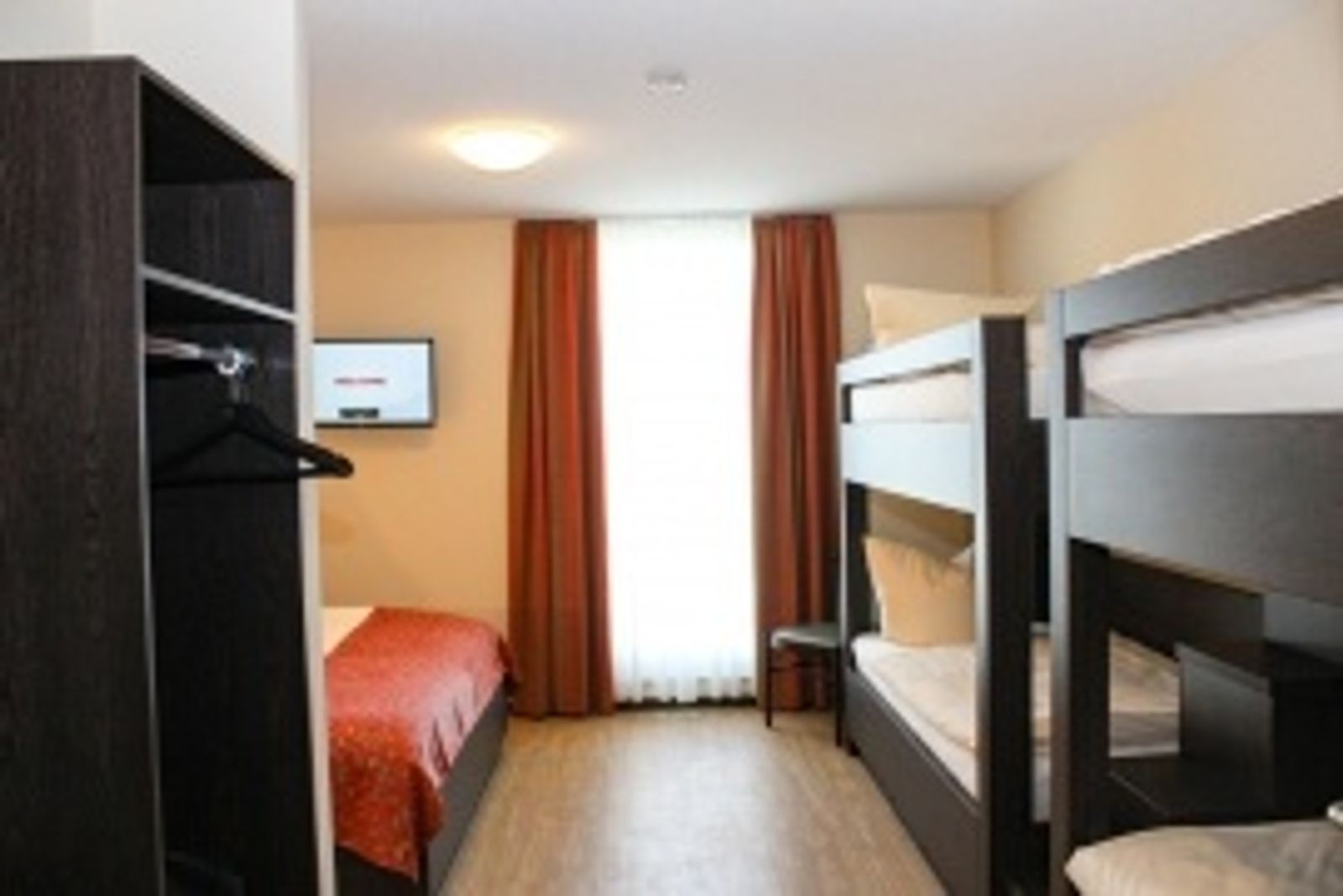 Familienzimmer Plus image 3 - Hotel La Toscana