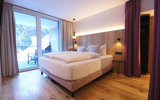 Double room image 4 - Hotel die Arlbergerin | St.Anton a. Arlberg | Tirol | Austria