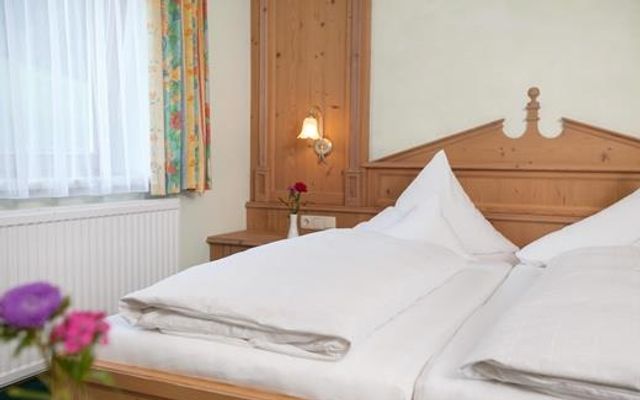 Doppelzimmer image 2 - Hotel die Arlbergerin | St.Anton a. Arlberg | Tirol | Austria