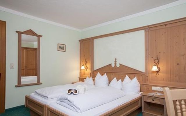 Doppelzimmer image 6 - Hotel die Arlbergerin | St.Anton a. Arlberg | Tirol | Austria