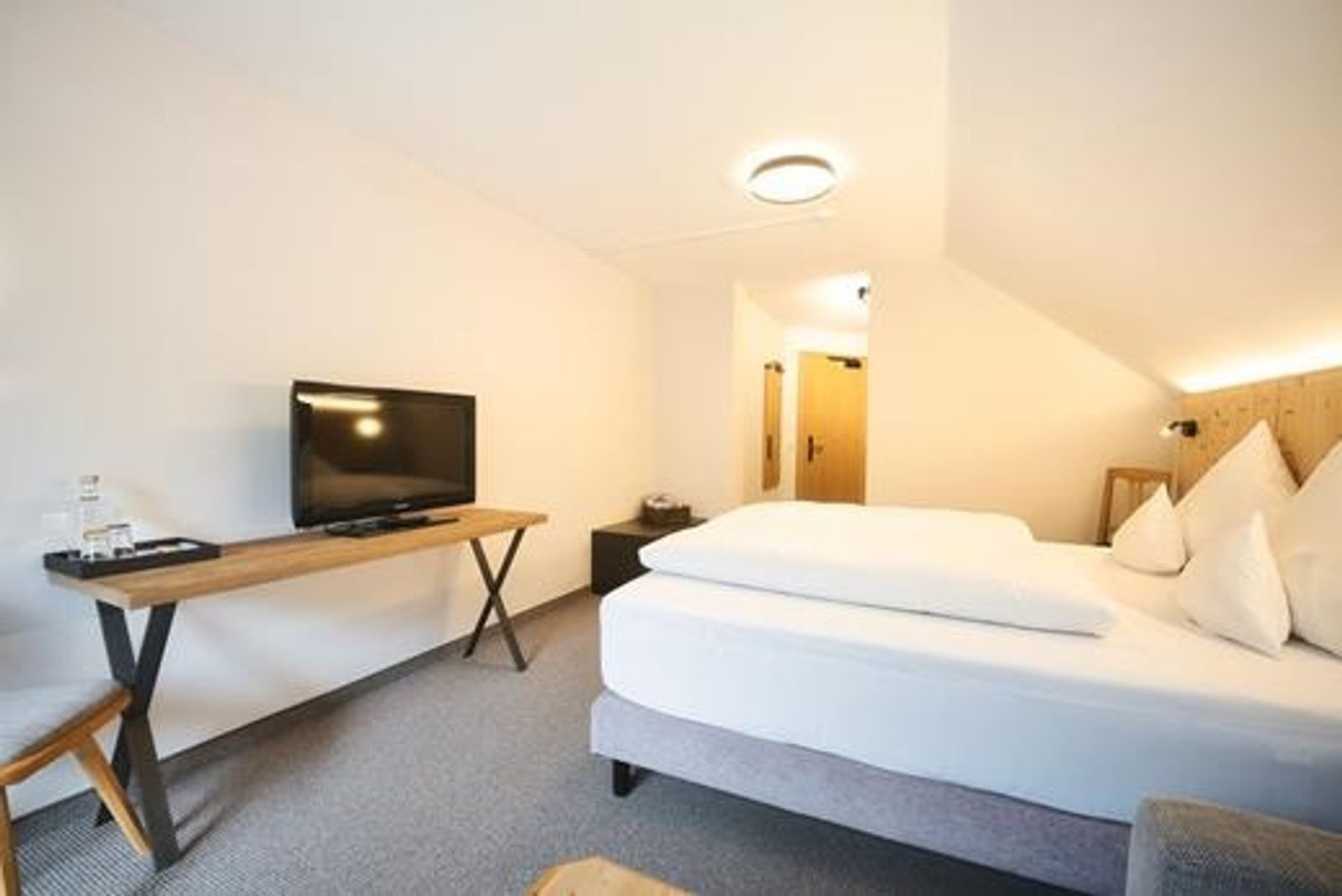 Doppelzimmer image 2 - Hotel die Arlbergerin | St.Anton a. Arlberg | Tirol | Austria