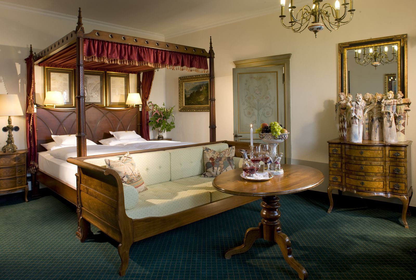 Sieben-Jungfrauen-Suite Nr. 13 image 1 - Burg Hotel auf Schönburg | Oberwesel | Deutschland