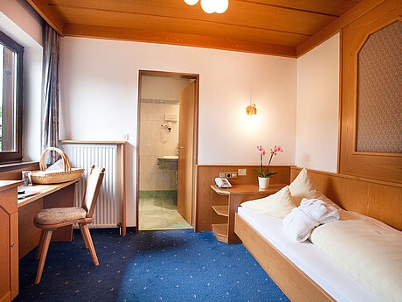 Einzelzimmer Tirol Pur  image 3 - Hotel Kristall | Leutasch | Tirol | Austria