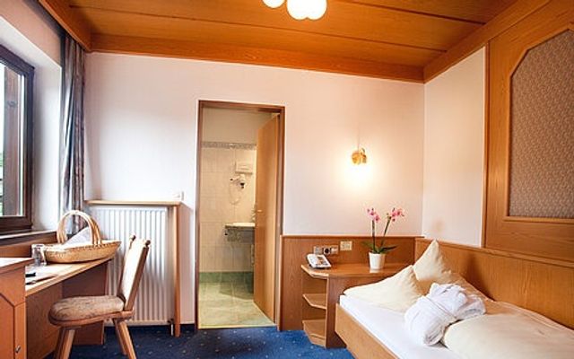 Einzelzimmer Tirol Pur  image 3 - Hotel Kristall | Leutasch | Tirol | Austria