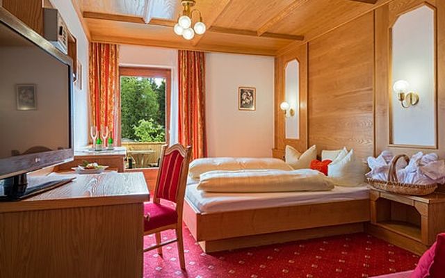 Unterkunft Zimmer/Appartement/Chalet: Doppelzimmer Tirol Pur