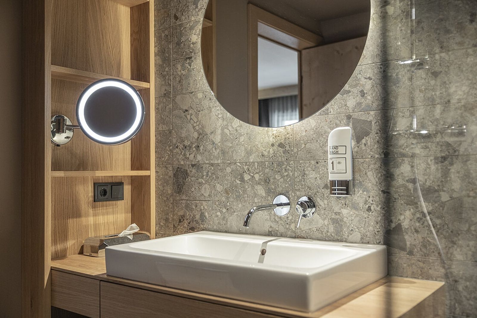  Doppelzimmer Alpine Bergkristall image 4 - Hotel Kristall | Leutasch | Tirol | Austria