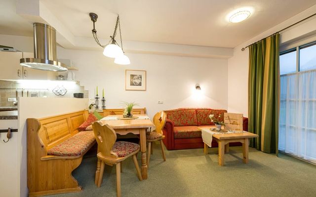 Wohlfühlwohnung Wiesenruh image 4 - Landhaus Alpensonne | Tannheimertal | Austria