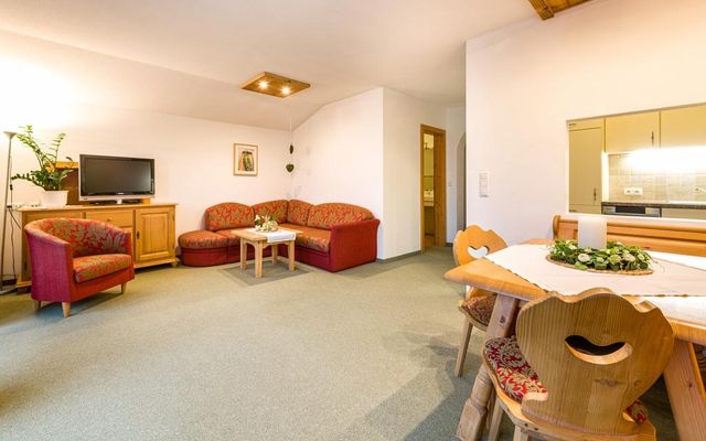 Wohlfühlwohnung Bergblick image 8 - Landhaus Alpensonne | Tannheimertal | Austria