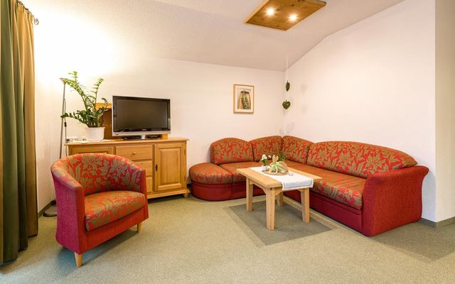 Wohlfühlwohnung Bergblick image 6 - Landhaus Alpensonne | Tannheimertal | Austria