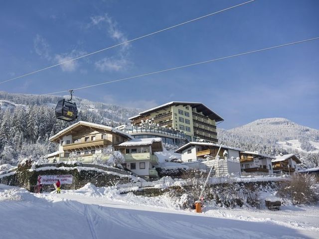 Der Logenplatz im Zillertal  Hotel Waldfriede in Fügenberg, Tirol, Ausztria