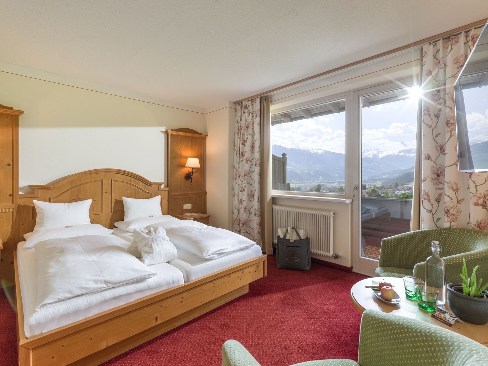 Doppelzimmer Heimatgfühl image 1 - Der Logenplatz im Zillertal  Hotel Waldfriede | Zillertal | Tirol | Austria