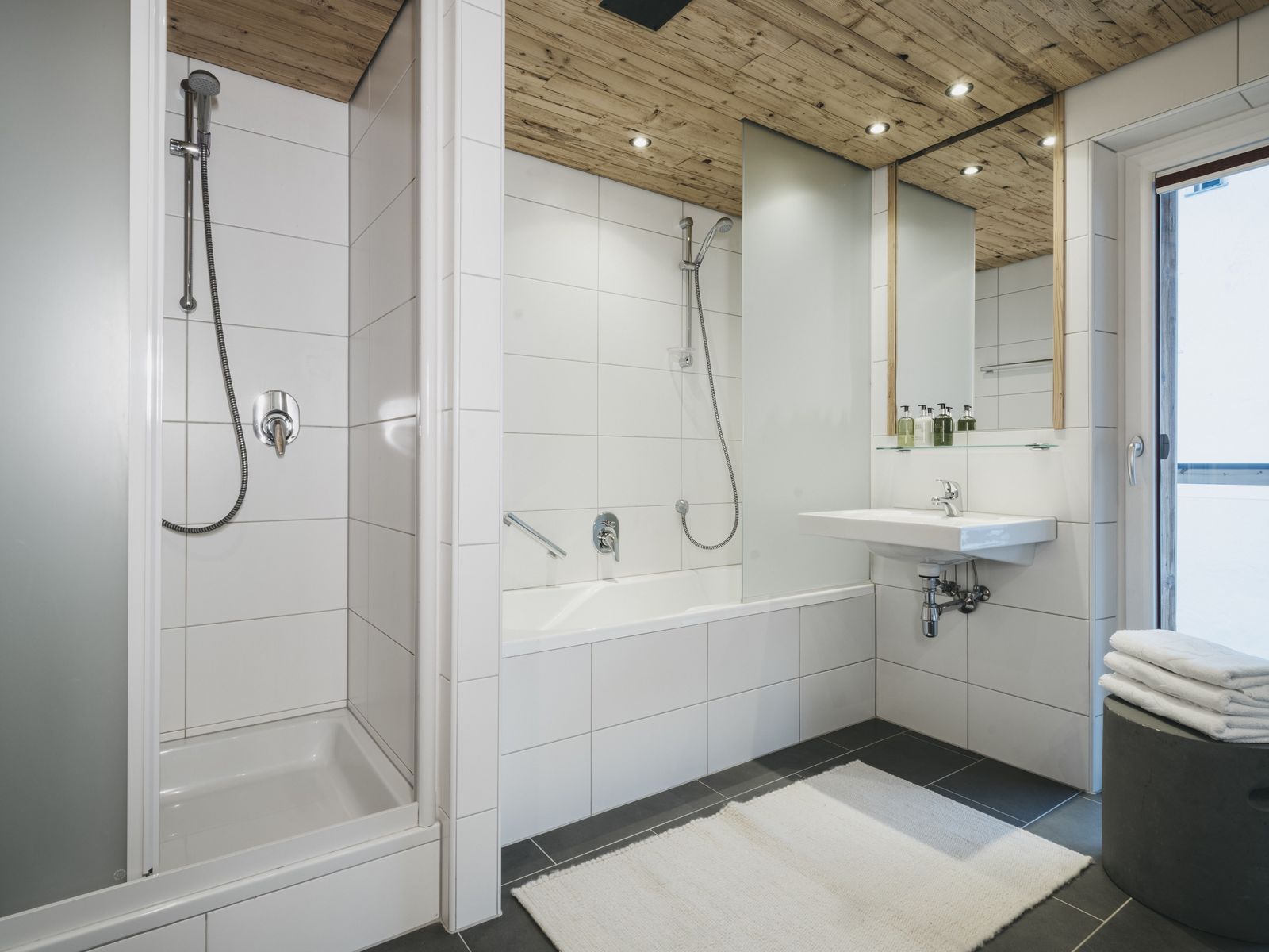 Suite mit 2 Schlafzimmern image 8 - VAYA Resort Hotel | VAYA Pfunds | Tirol | Austria