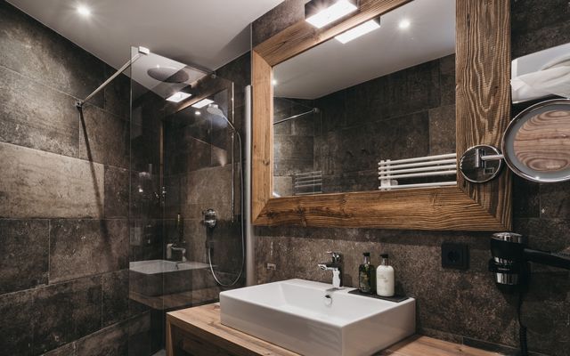 Familien Suite 1 Schlafzimmer image 9 - VAYA Resort Hotel | VAYA Post Saalbach | Salzburg | Austria
