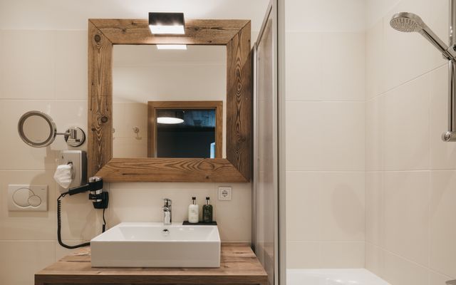 Junior Suite Standard image 7 - VAYA Resort Hotel | VAYA Post Saalbach | Salzburg | Austria