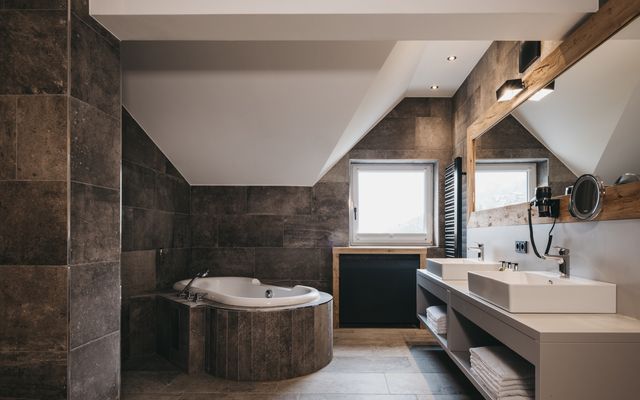 Penthouse Suite II mit 5 Schlafzimmer und Spa image 10 - VAYA Resort Hotel | VAYA Post Saalbach | Salzburg | Austria