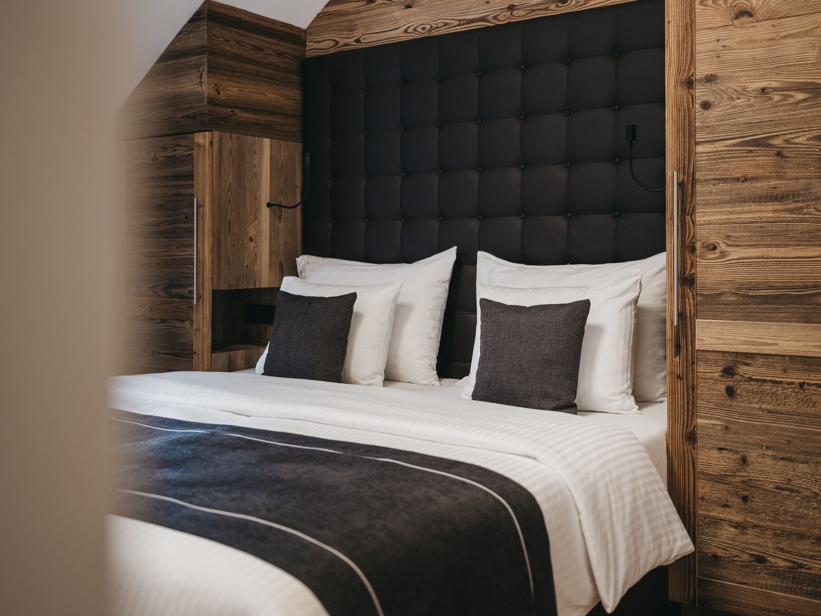 5 Zimmer Apartement Superior image 1 - VAYA Apartements  VAYA St. Anton am Arlberg | Tirol | Austria