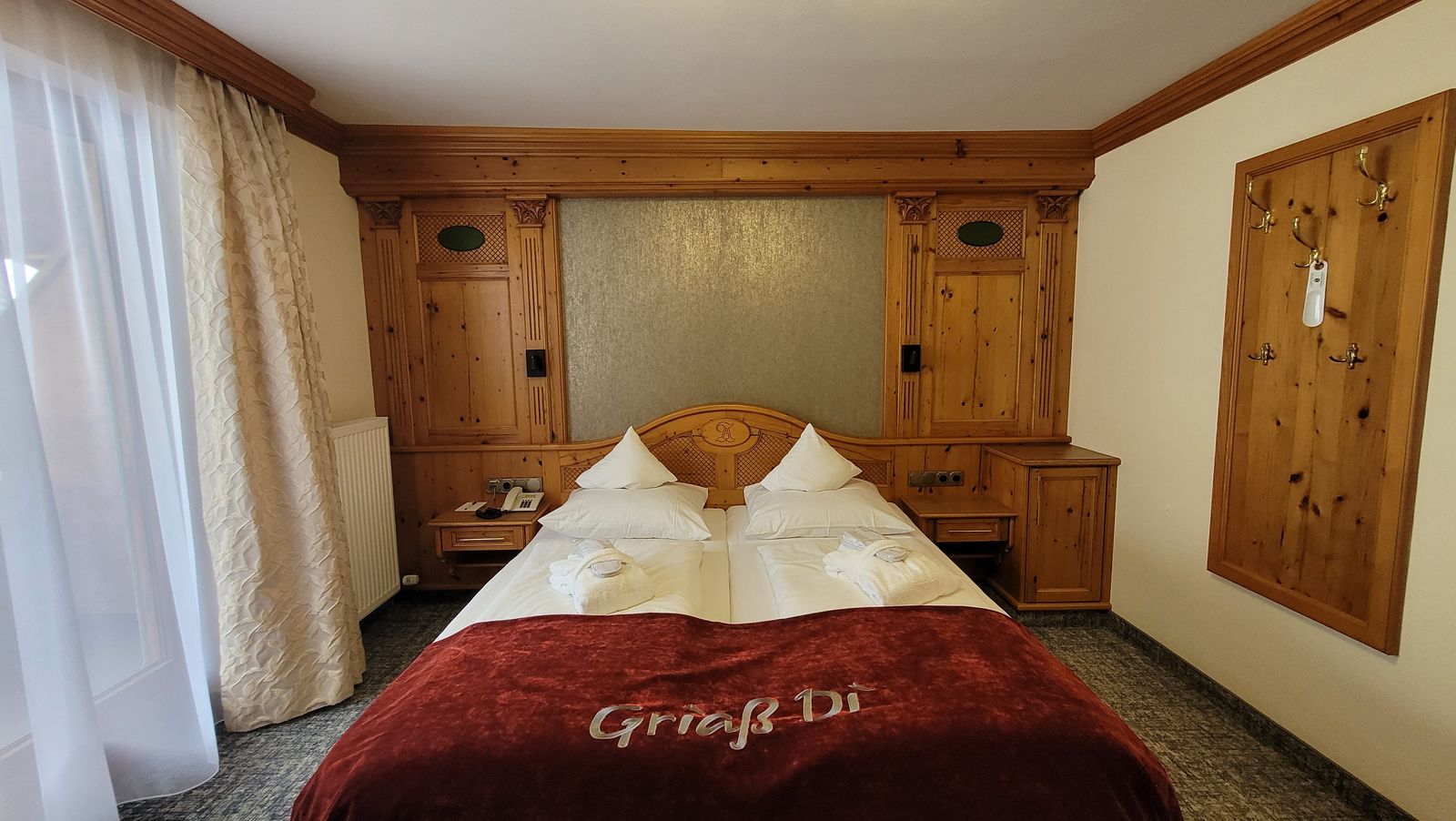 Doppelzimmer Kat.1 image 1 - 4 Sterne Wellnesshotel in Zauchensee Hotel Alpenrose Zauchensee