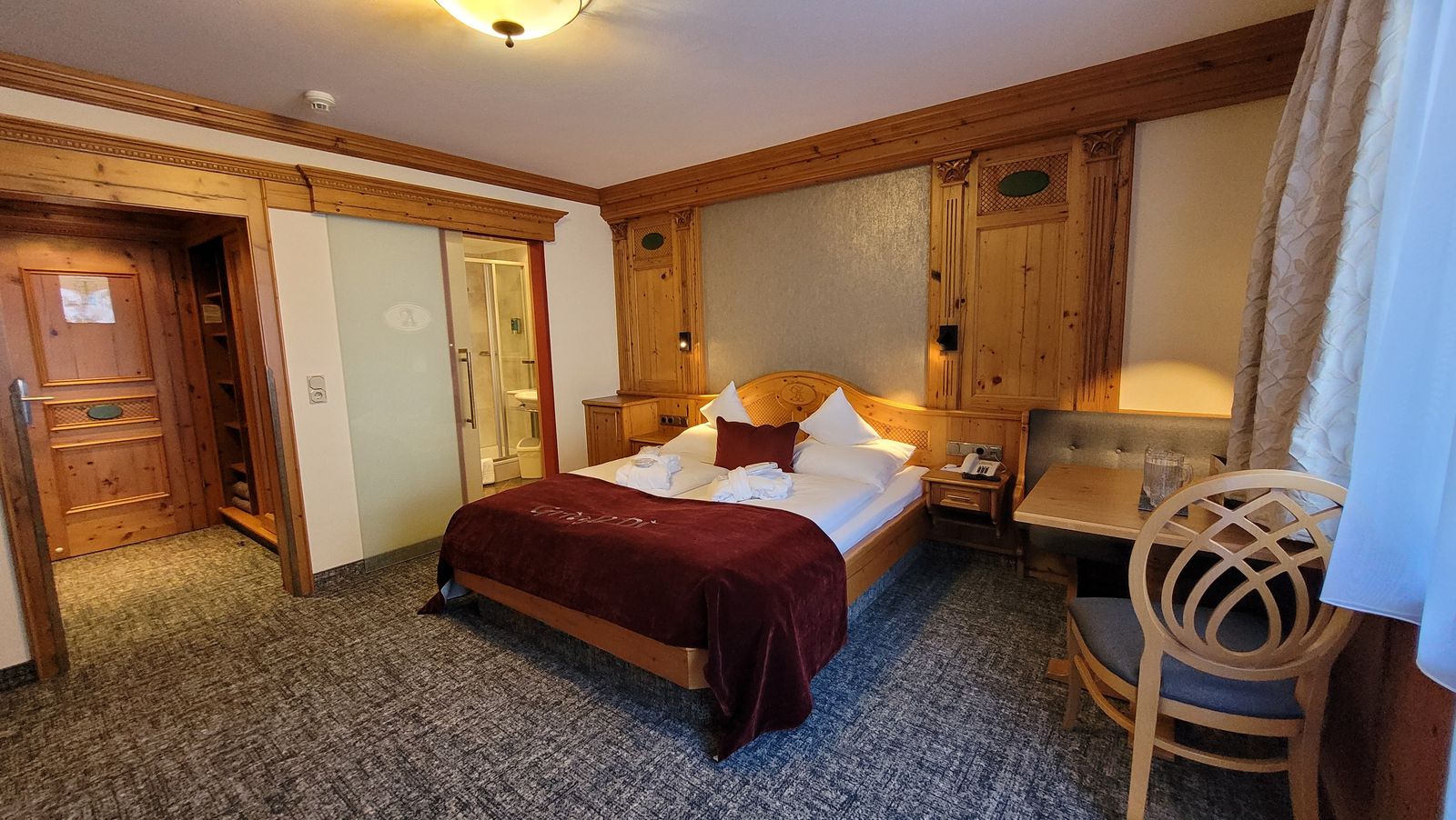 Doppelzimmer Kat.2 image 1 - 4 Sterne Wellnesshotel in Zauchensee Hotel Alpenrose Zauchensee