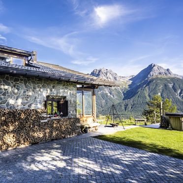 Sommer, Chalet Flöna, Scuol, Graubünden, Schweiz