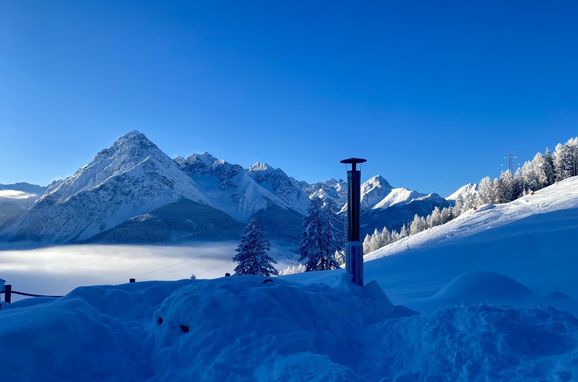 Winter-Panorama, Chalet Flöna, Scuol, Graubünden, Schweiz